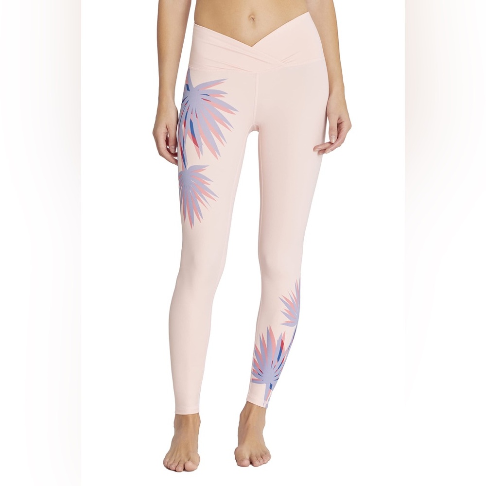 NWOT Wildfox Women's 7/8 Ultra High Rise Legging- size Small